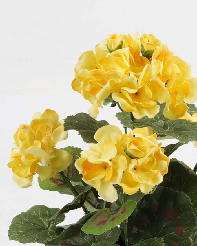 Artificial Flower 22*22*28cm Begonia in PP pot GS-03323011-Y1 Potted Flowers&Plants YeahFlower is one of Chinese leading OEM manufacturers and exporters , supplying the silk flowers, wholesale artificial trees
