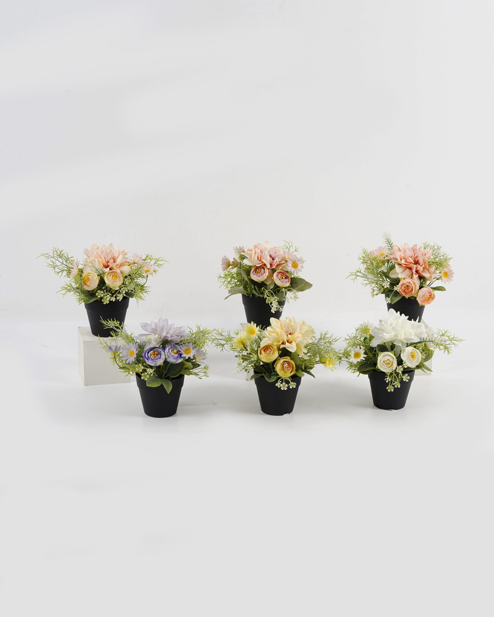 Artificial Plant 26*26*45cm Grass in PP pot GS-03323015 Potted Flowers&Plants YeahFlower is one of Chinese leading OEM manufacturers and exporters , supplying the silk flowers, wholesale artificial trees