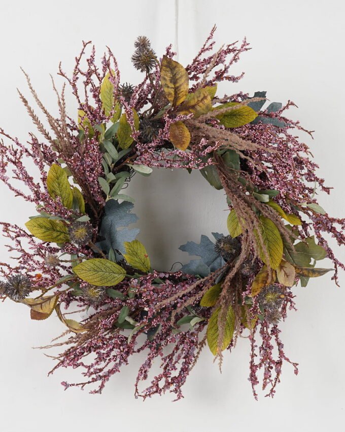 Artificial Plant 50*50cm Fruit wreath GS-40723052 Christmas Item YeahFlower is one of Chinese leading OEM manufacturers and exporters , supplying the silk flowers, wholesale artificial trees