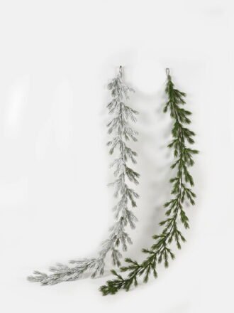 Artificial Plant 30*30cm Pine needle Wreath GS-54023054-W1 Christmas Item 3,000+ sqm showroom with thousands of artificial flowers, plants & trees ready for global sourcing.
