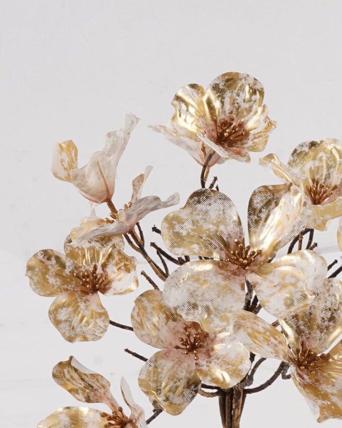 Artificial Flower 30*30*44cm Flower *6 bouquet GS-35124022-W1 2024Dec YeahFlower is one of Chinese leading OEM manufacturers and exporters , supplying the silk flowers, wholesale artificial trees