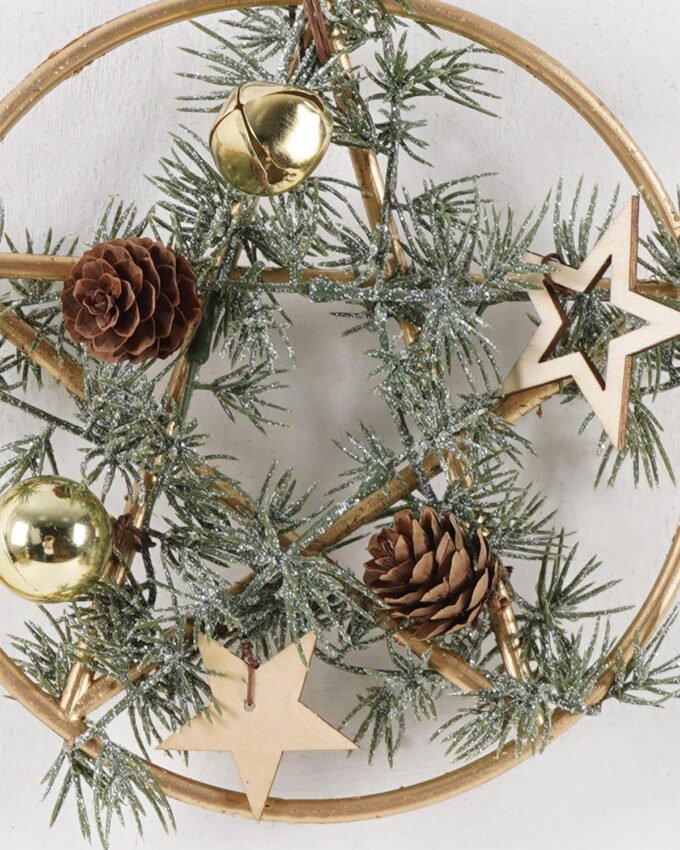 Artificial Plant 17*17cm Christmas wreath GS-54024079 2025Jan YeahFlower is one of Chinese leading OEM manufacturers and exporters , supplying the silk flowers, wholesale artificial trees