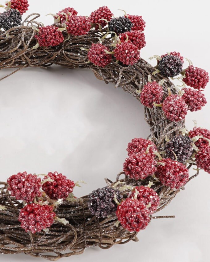 Artificial Plant 31*31cm Mixed pine berry wreath GS-54024058 2025Jan YeahFlower is one of Chinese leading OEM manufacturers and exporters , supplying the silk flowers, wholesale artificial trees