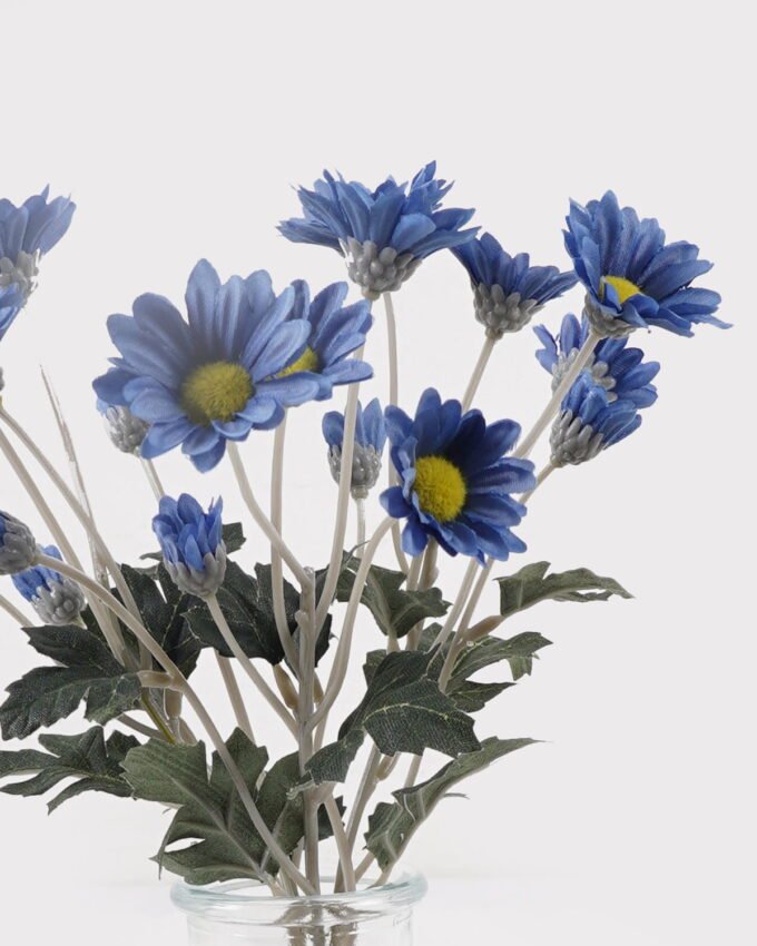 Artificial Flower 15*15*26cm Chrysanthemum in Glass ware GS-06925002 2025JUL YeahFlower is one of Chinese leading OEM manufacturers and exporters , supplying the silk flowers, wholesale artificial trees