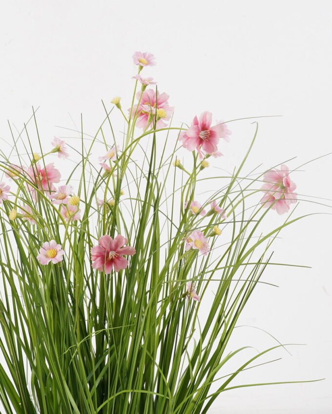 Artificial Grass 40*40*62cm Chrysanthemum in PP pot GS-29425037 2025JUL YeahFlower is one of Chinese leading OEM manufacturers and exporters , supplying the silk flowers, wholesale artificial trees