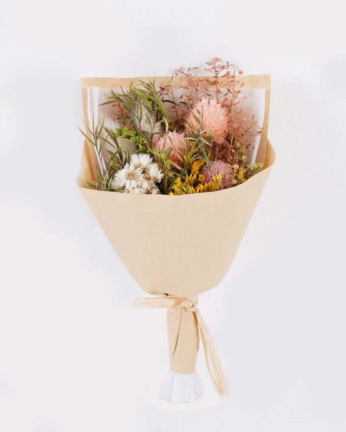Dried Flowers 10*10*18cm Dried flower bouquet GS-56625083-RST 2025Oct YeahFlower is one of Chinese leading OEM manufacturers and exporters , supplying the silk flowers, wholesale artificial trees