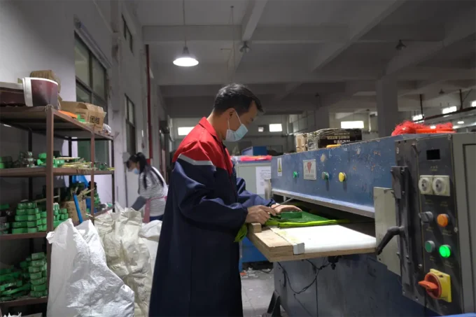 Artificial flower factory yeahflowe china 5