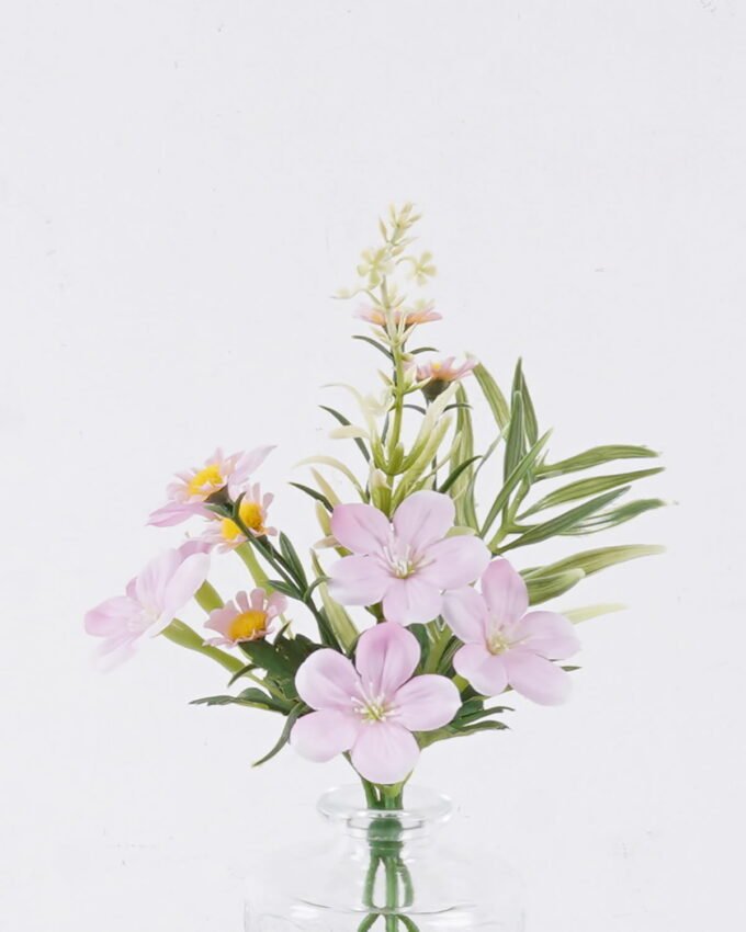 Artificial Flower 10*10*25cm Chrysanthemum indicum in glass ware GS-16826006 2026Jul 3,000+ sqm showroom with thousands of artificial flowers, plants & trees ready for global sourcing.