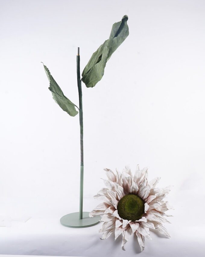 Artificial Flower 65*45*180cm Sunflower  in iron plate GS-76126002 2026Aug 3,000+ sqm showroom with thousands of artificial flowers, plants & trees ready for global sourcing.