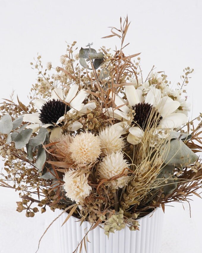 Dried Flowers Dried natural in PP pot GS-56626011_5 Dried Flowers 18*18*20cm Dried natural in PP pot GS-56626011 2026Aug 3,000+ sqm showroom with thousands of artificial flowers, plants & trees ready for global sourcing.
